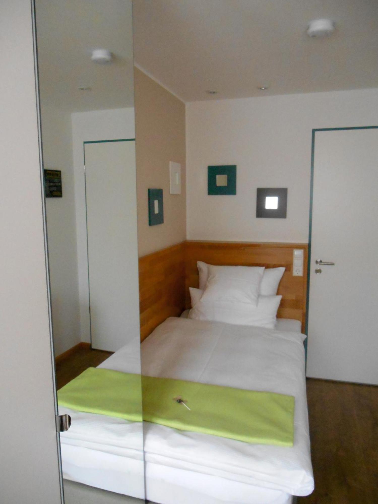 Warum Ins Aparthotel 3*